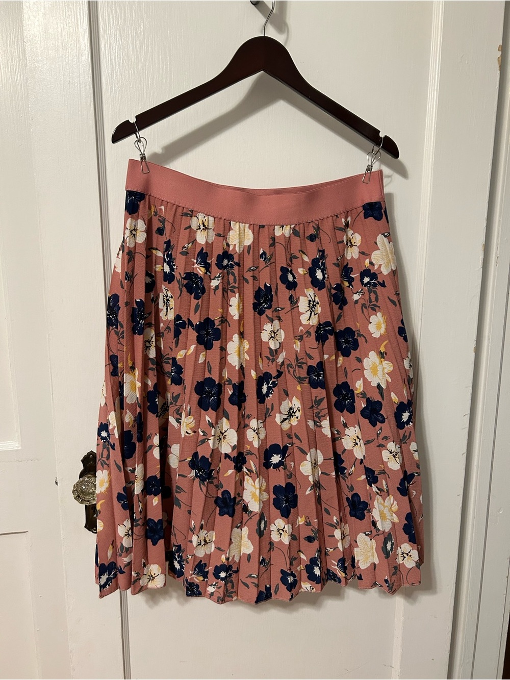 Floral Pleated Skater Skirt in Dusty Rose